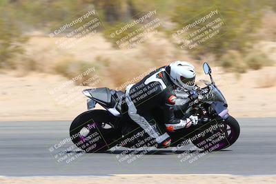 media/Mar-28-2022-Superbike Trackdays (Mon) [[b8603d0f67]]/Advanced Group (1pm-130pm)/Turn 9/